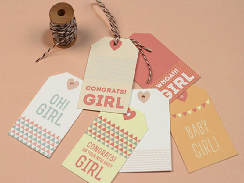 In tag treo quần áo giúp tăng giá trị thẩm mỹ