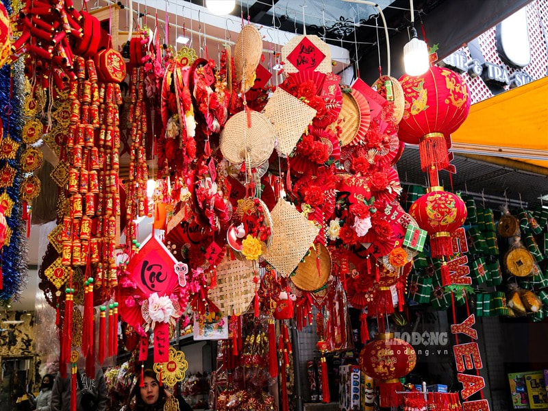 Phố Hàng Mã: Thiên đường đèn lồng rực rỡ giữa lòng Hà Nội - Địa điểm đi chơi Trung thu ở Hà Nội
