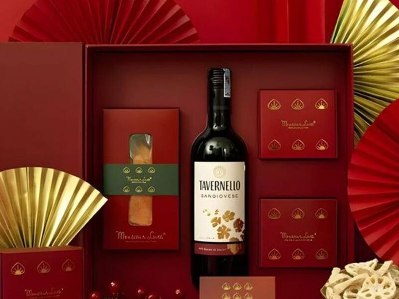 Tầm quan trọng của bao bì quà Tết cho bình rượu