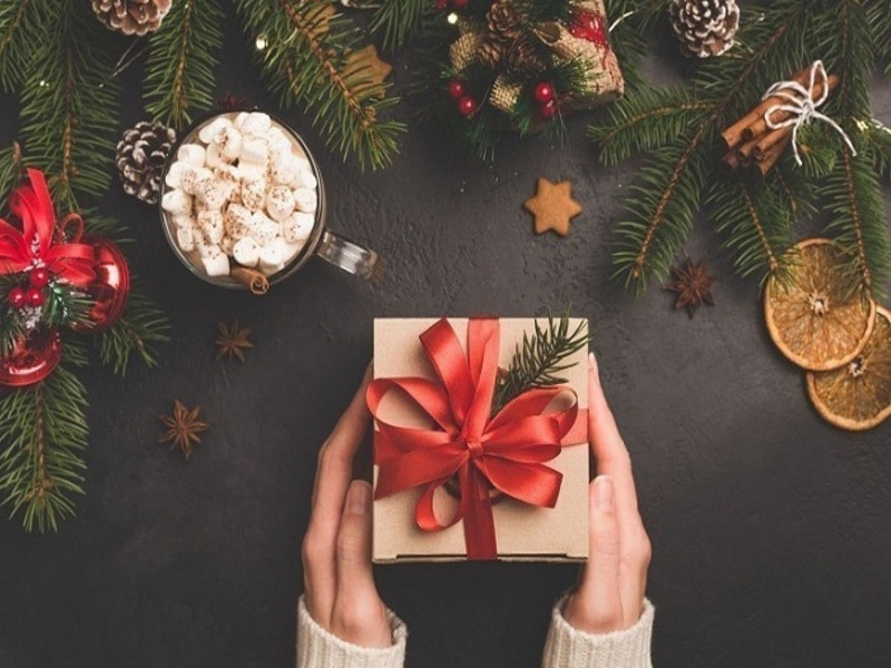 Hướng dẫn cách làm hộp quà Noel bằng giấy tại nhà đơn giản 17 Mẹo nhỏ giúp hộp quà Noel thêm đẹp và ấn tượng