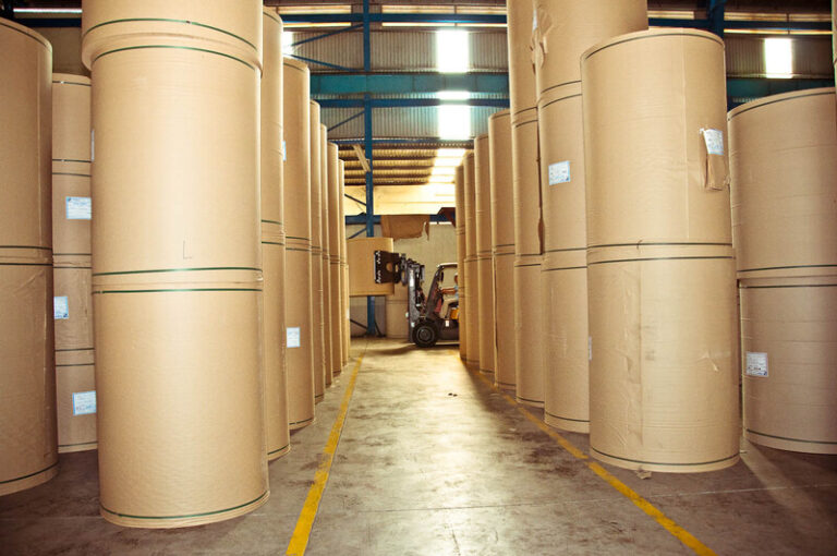 Tìm hiểu về tính ứng dụng của giấy kraft nâu và địa chỉ cung cấp uy tín