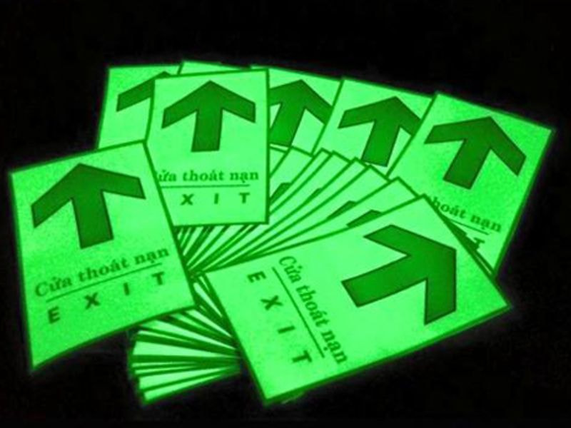 Tìm hiểu mực dạ quang in offset là gì? Cơ chế, phân loại & ứng dụng 20 Ứng dụng thực tế của mực dạ quang in offset